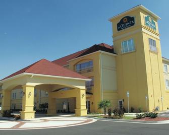 La Quinta Inn & Suites by Wyndham Macon West - Macon - Rakennus