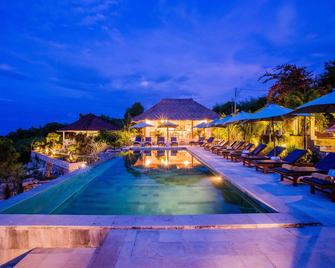 Bukit Taman Cottages - Nusa Penida - Piscina