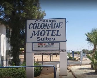 Colonade Motel Suites - Mesa - Building