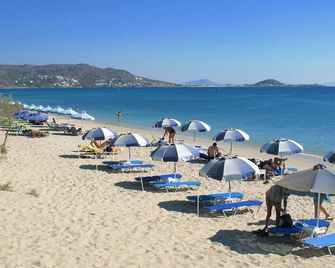 Hotel Semeli - אגיוס פרוקופיוס - חוף