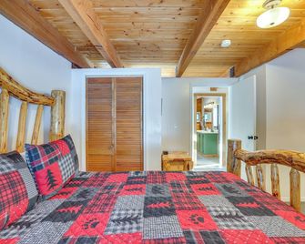 Peaceful Donnelly Retreat 1 Mi to Lake Cascade! - Donnelly - Habitación