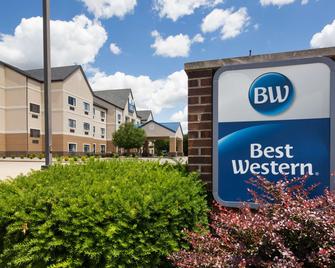 Best Western Inn & Suites - Elkhart - Building