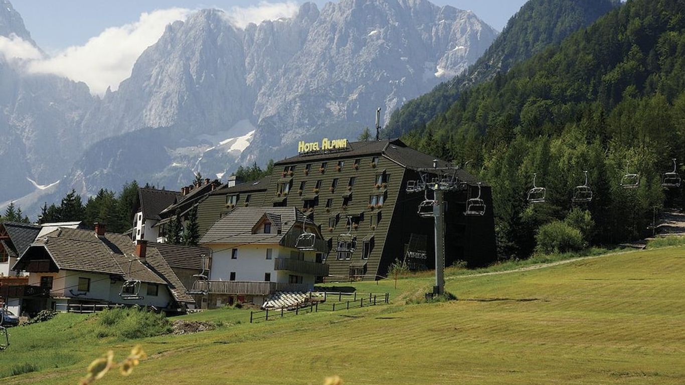 Hotel Alpina