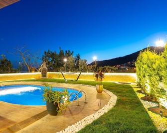Alanya Luxury Villas - Alanya - Pool