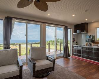 Makai Green - Nakijin - Living room