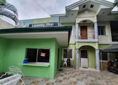AraBella's Home (1BR cozy Apartment) - Dumaguete City - Rakennus
