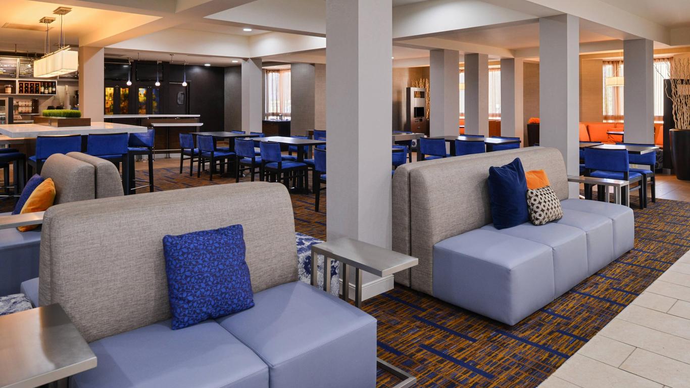 Courtyard by Marriott Milwaukee North/Brown Deer