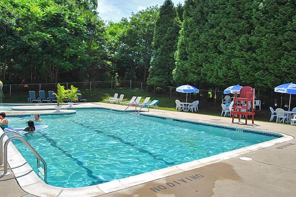 Robin Hill Rv Resort & Campground