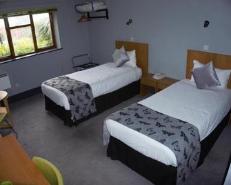 Happy Guests Lodge - Warrington - Bedroom