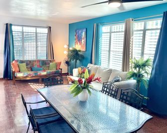Casa Caribe Vacation Rentals - Aguadilla - Comedor