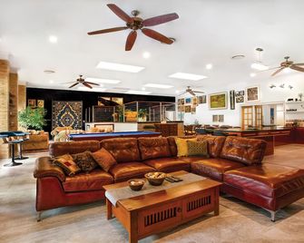 The Penthouse Port Douglas - Port Douglas - Lounge