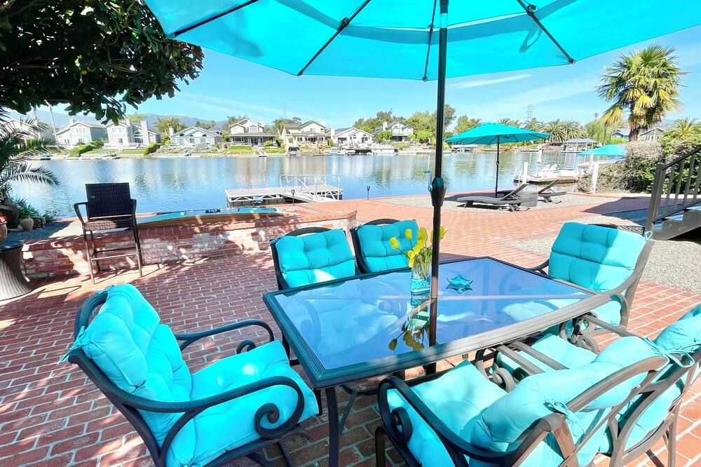 Waterfront 4 bd 3ba Home. Close to SF, wine country & race track. Pet Friendly! - Novato - Балкон