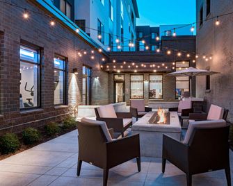 Residence Inn by Marriott St. Paul Downtown - Saint Paul - Patio