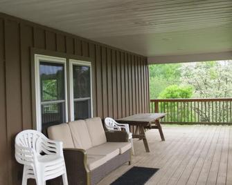 Zion Retreat & Rv Park - Flushing - Balcony