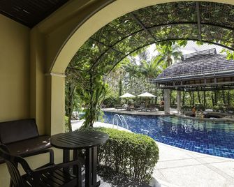 The Front Village - Sha Plus - קארון - בריכה