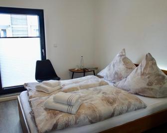 Hotel Seeadler - Friedrichshafen - Schlafzimmer