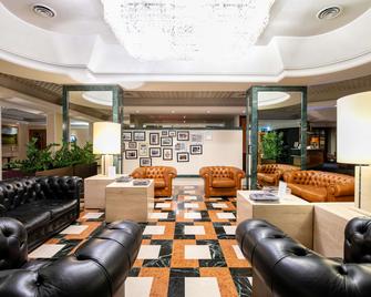 Etrusco Arezzo Hotel, Sure Hotel Collection by Best Western - ארצו - לובי