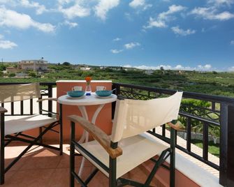 Avenue Hotel Falassarna - 팔라사르나 - 발코니