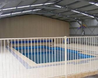 Breakaway Farmstay - Victor Harbor - Piscina