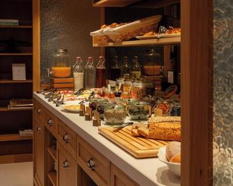 9Hotel Chelton - Brussels - Buffet