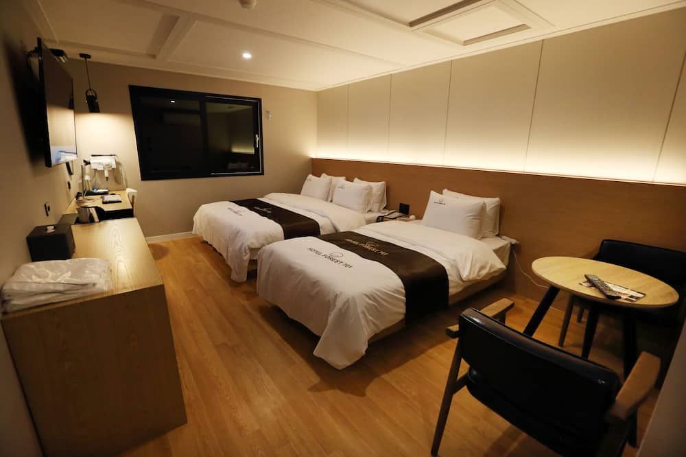 Forest 701 Hotel thumbnail 2