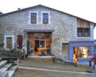 Faubourg St Jean - Aubeterre-sur-Dronne - Bâtiment