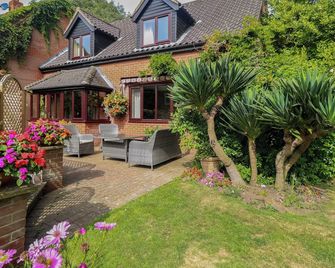 Walnut Tree Cottage - Great Yarmouth - Patio