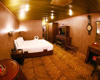 โรงแรมวินเทจ ลักซัวรี ยอร์ช - ย่างกุ้ง - ห้องนอน