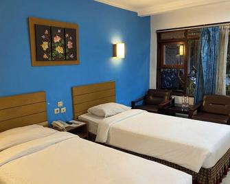 Hotel Lestari - Jember - Ložnice