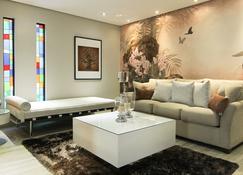 Boracay Suites - Boracay - Living room