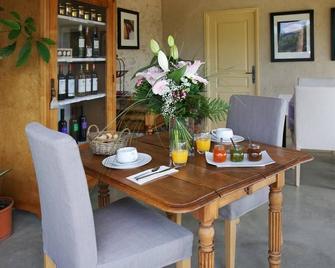 Chateau La Sabine - Saint-Pierre-des-Champs - Comedor