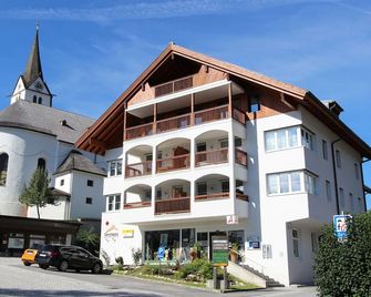 Classic Apartment Near Ski Area In Leogang - Leogang - Building
