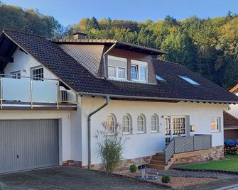 Ferienwohnung Haus Peterstal - Rodalben - Edificio