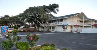Motel 6 Monterey - Monterey