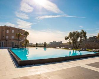 Pietra Bianca Hotel - Numana - Zwembad