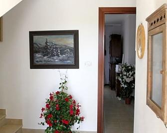 Palmas Dorada Home - Olmedo - Hallway
