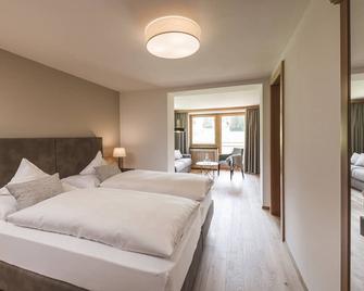 Hotel Steger-Dellai - Castelrotto - Bedroom