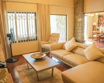 Villa Elodia by Le Duc Hotel & Villas - Machabee - Salon