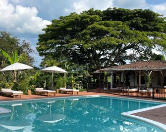 Muchosur Quimbaya - Quimbaya - Басейн