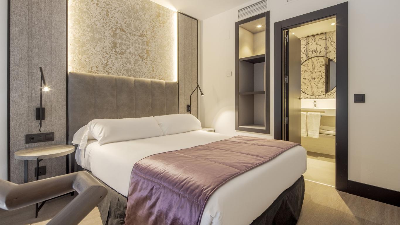 هوتل إلونيون ألكورا سيفيّا