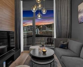 New Nice apartment Trysil alpine lodge with the lift right outside - Innbygda - Living room