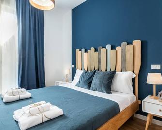 Taro's Blue Sea Apartment - Marina di Pisa - Bedroom