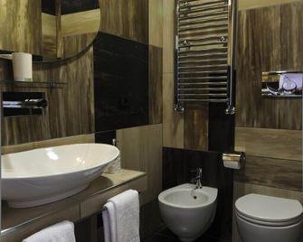 Patrizia Romana Palace - Roma - Baño