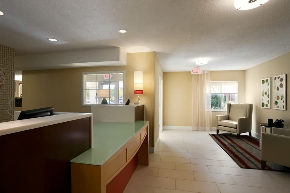 MainStay Suites Raleigh - Cary - ראליי - דלפק קבלה
