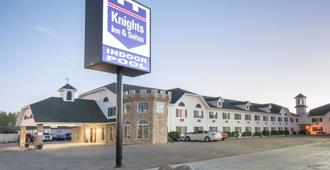 Knights Inn and Suites Grand Forks - גרנד פורקס
