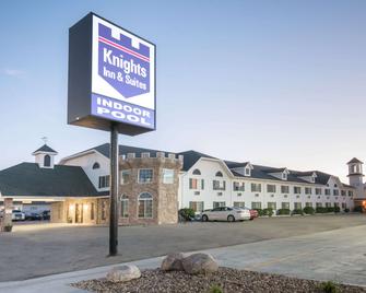 Knights Inn and Suites Grand Forks - Grand Forks