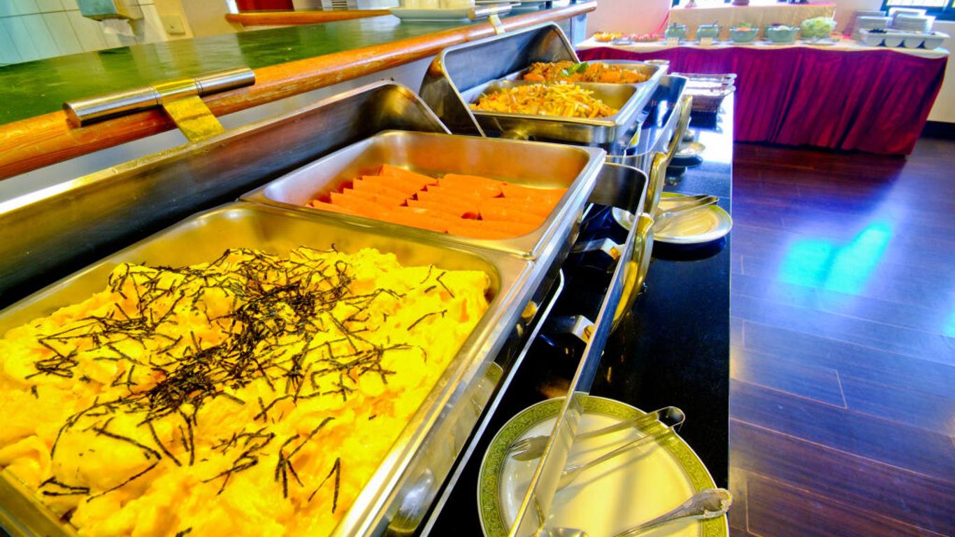 F Hotel Tainan