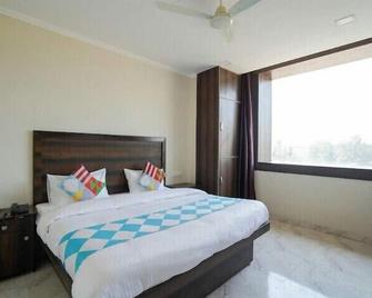 Hotel Midtown - Palwal - Habitación