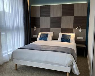 Le Mitigana - Migennes - Bedroom