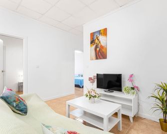 Chalet 'Delmar23' with Private Terrace - Torrevieja - Salon